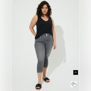 NWT Torrid - Size 18 - Crop Jegging Skinny Super Soft High-Rise Jean